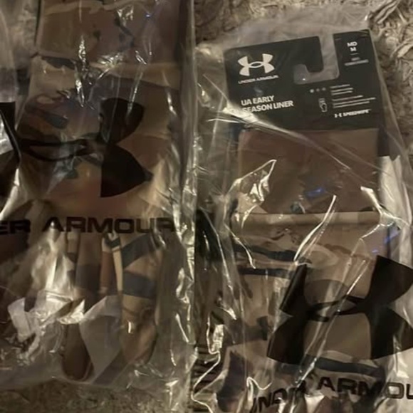 BRAND NEW men under armour early season liner camo gloves size M - Picture 3 of 4